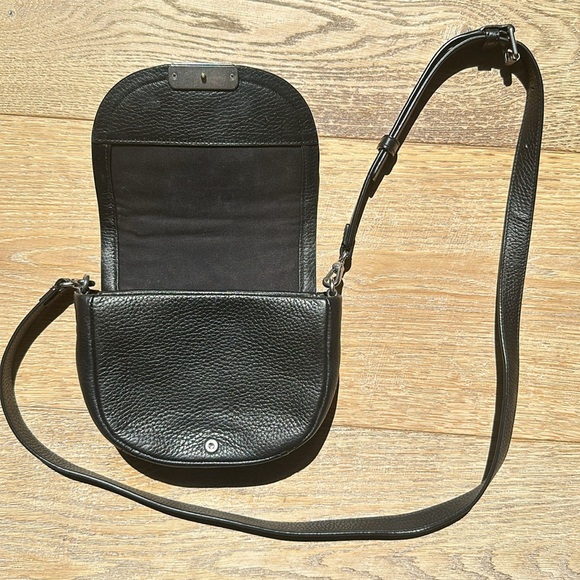 Marc Jacob’s silver studded black cross body w/ detachable strap - Picture 9 of 11